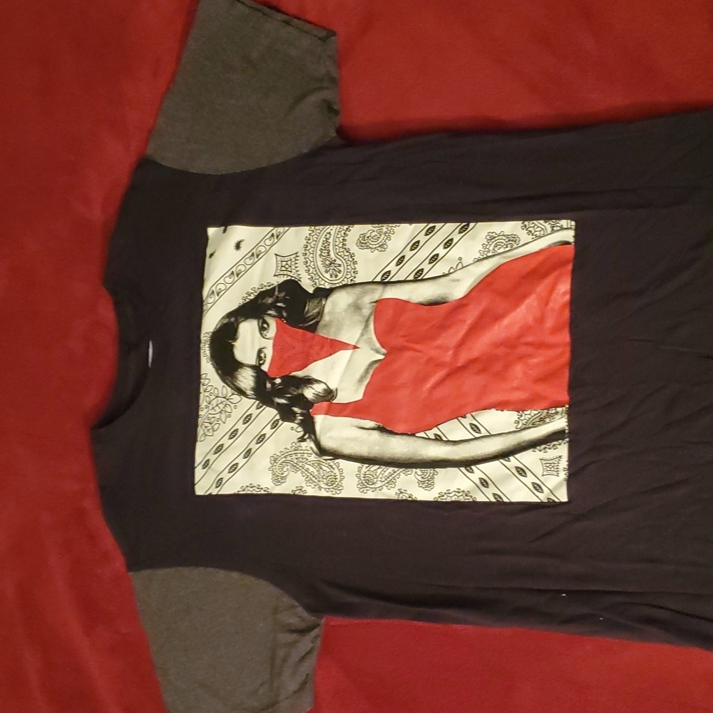 T shirt